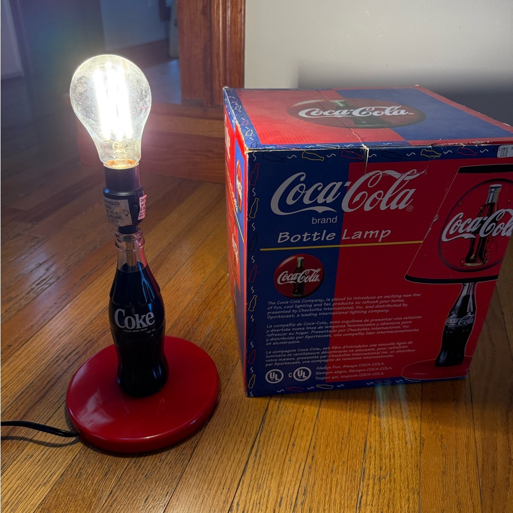 1997 ORIGINAL COCA COLA SODA POP BOTTLE BUTTON BASE TABLE LAMP WORKS VTG w/ Box